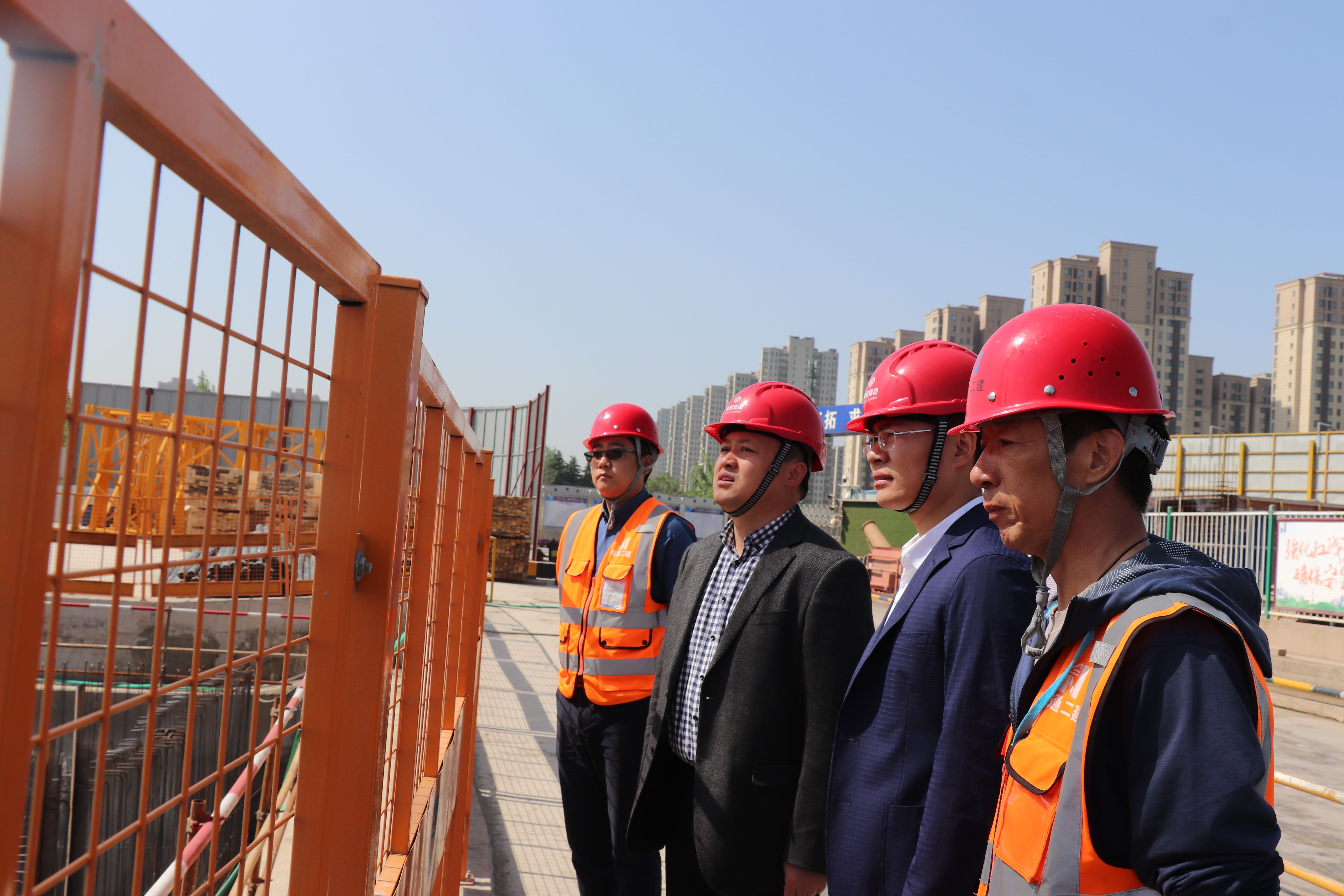 确保修建工地清静生产平稳  3868la银河总站集团开展节前清静生产大检查