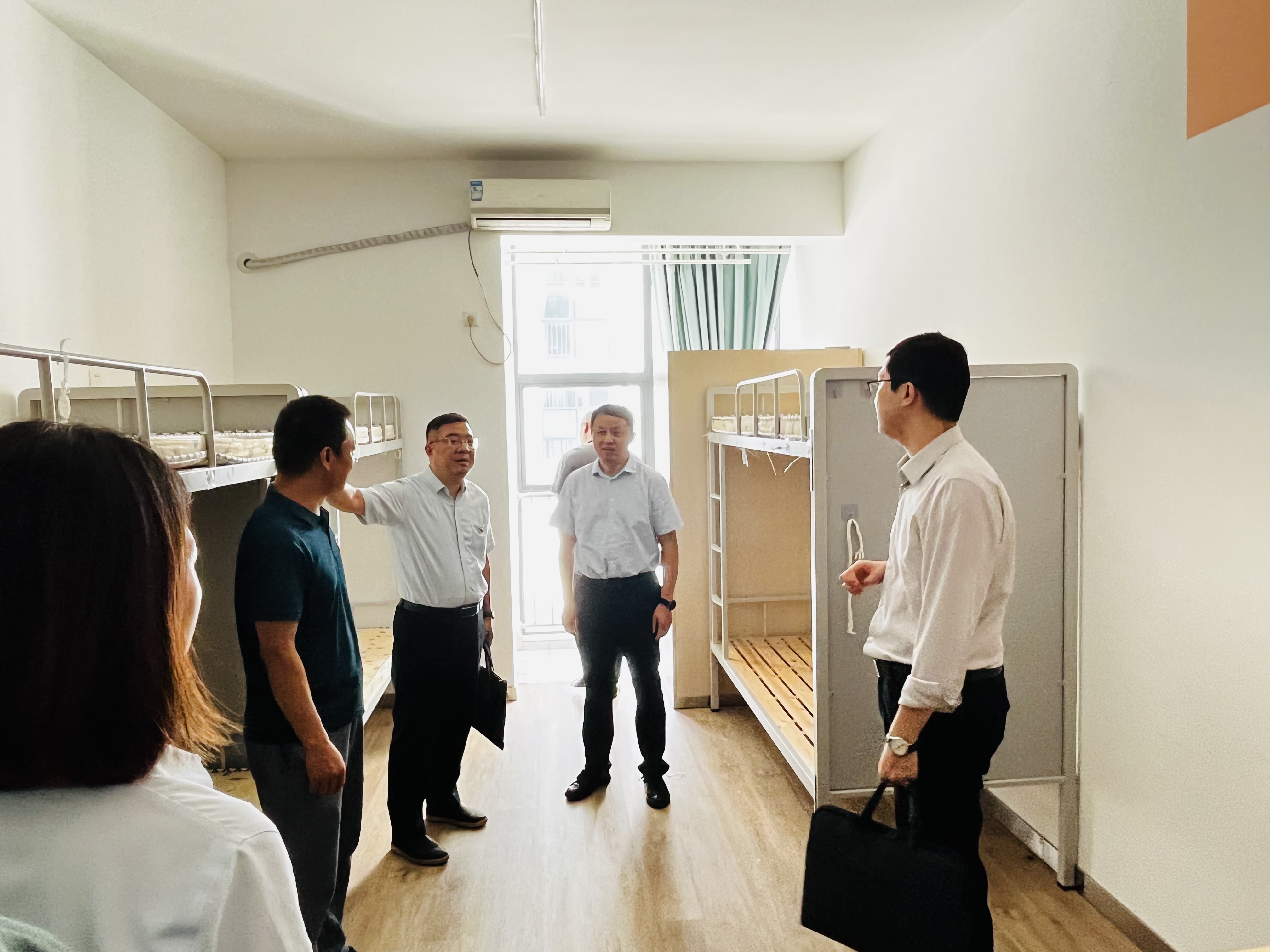 新区宜居  未来已来 —3868la银河总站集团开展联合主题党建共建活动